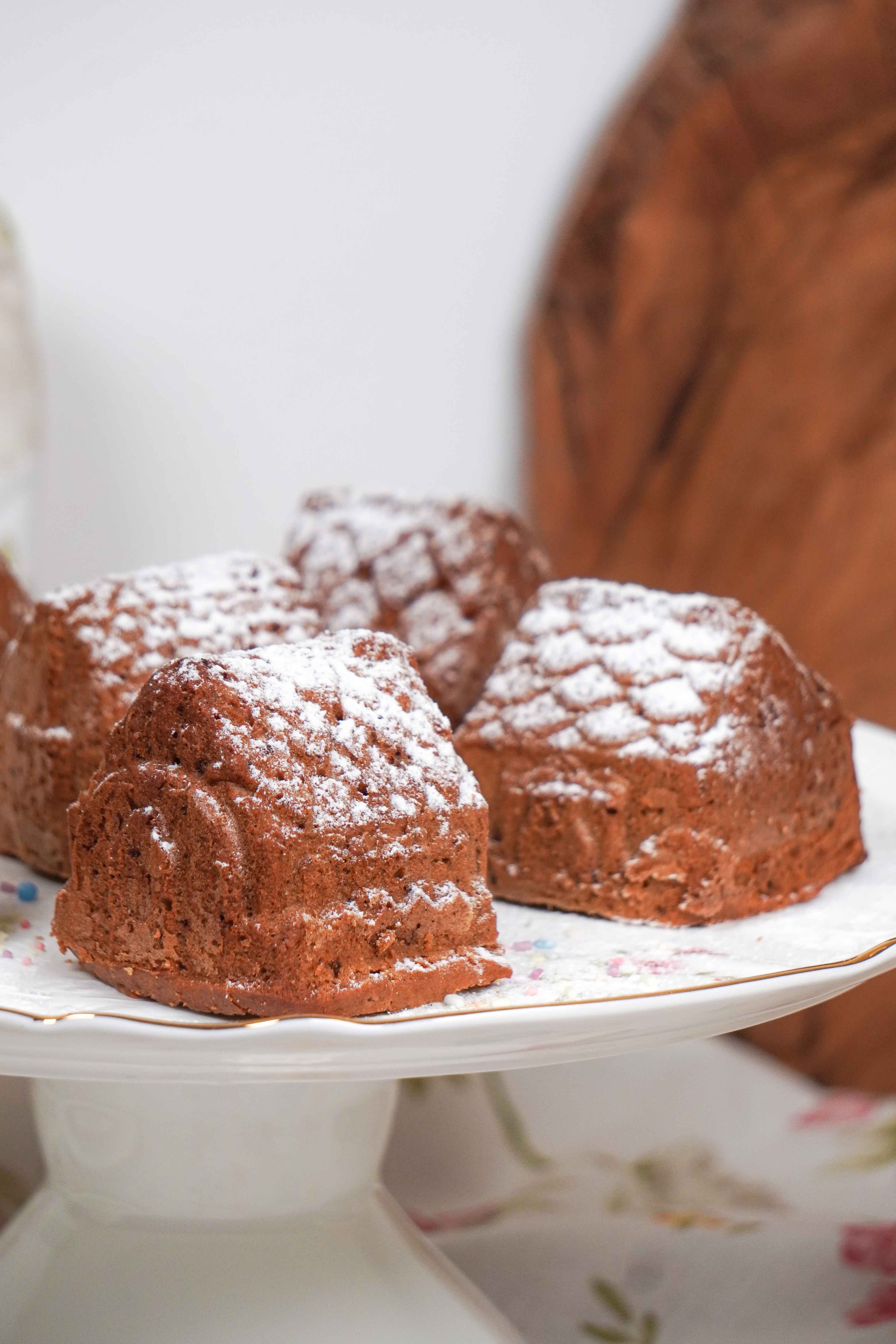 Isabelle Rose - Wholesale Cake Pan - Pastel pink silicone baking mold houses 26,5x6 cm6