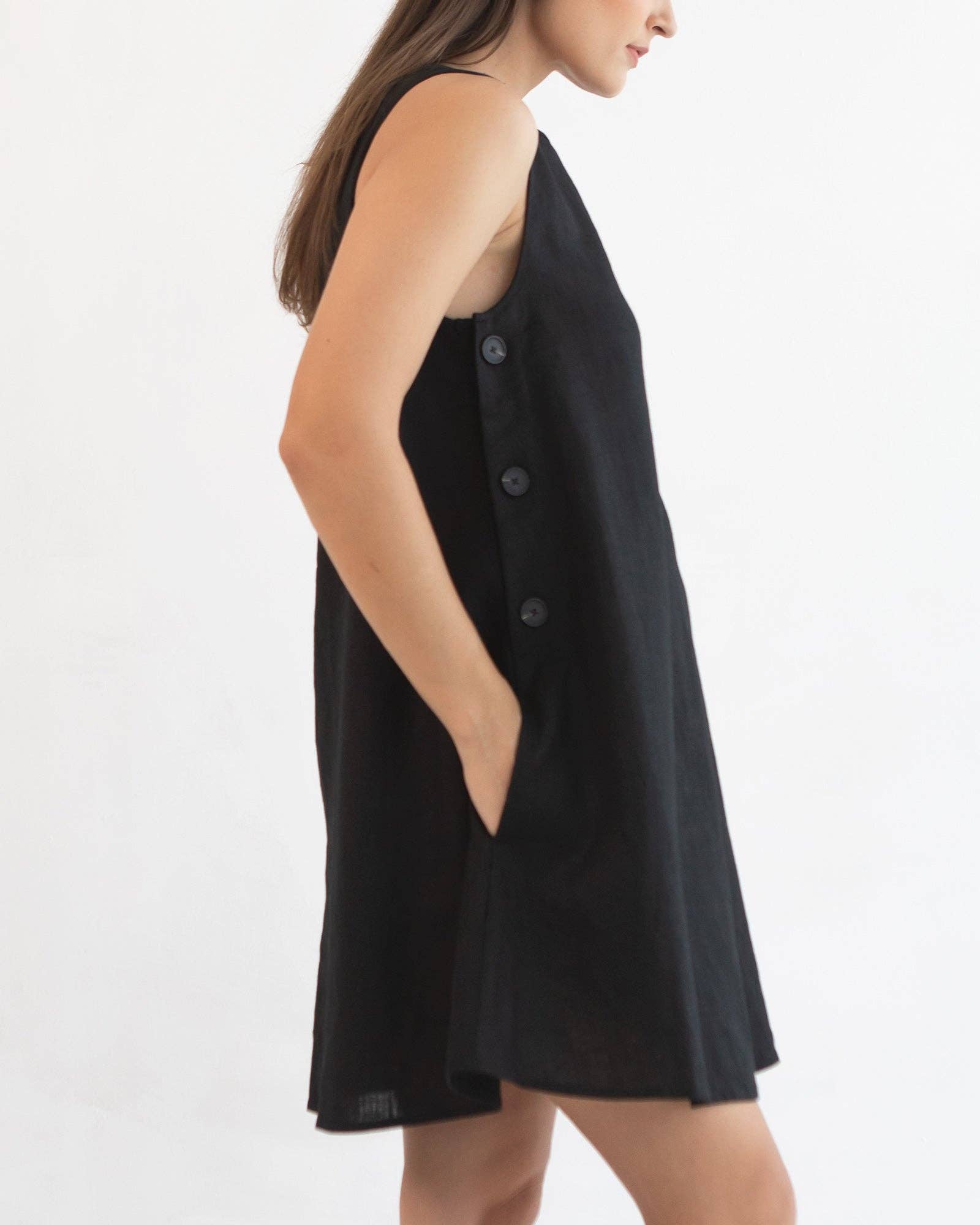 Negro Vestido de alimentación con botones Maeve de venta al por mayor en Faire6