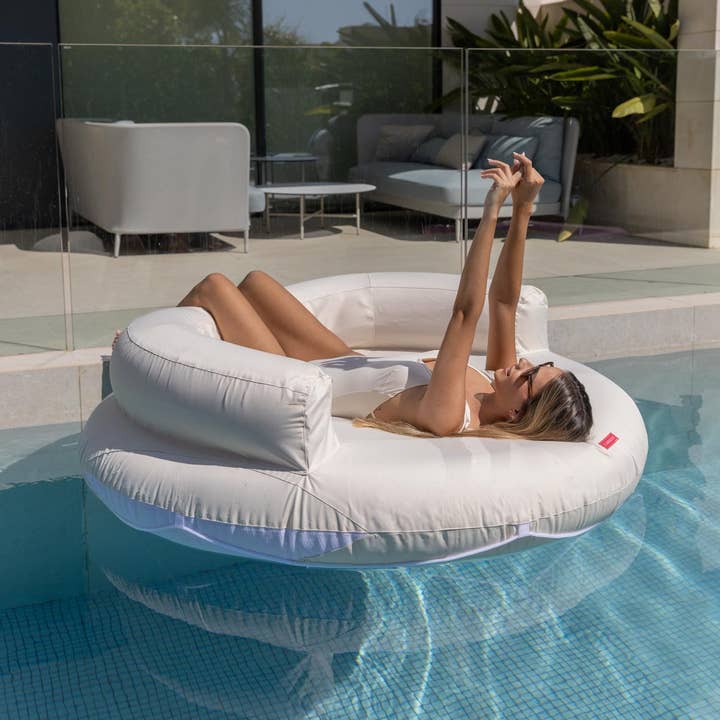Flamingueo - Wholesale Beach accessories - Large round beige mattress with headrest5