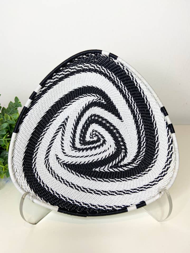 Triangular Plate - African Eclipse for wholesale by Eve & Nico Gifts & Home Decor