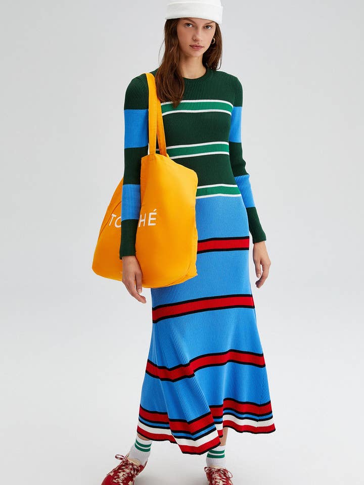 ROBE LONGUE EN MAILLE À RAYURES MULTICOLORES pour la vente par Touché Privé EU