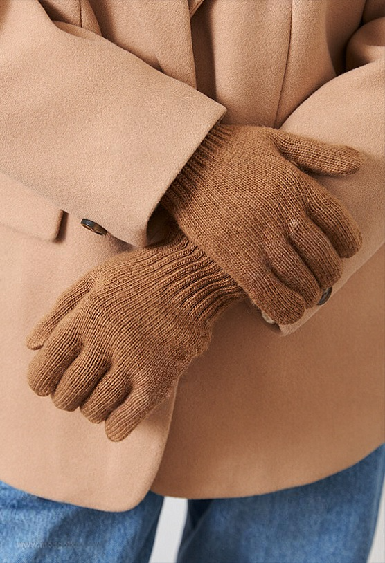 Mongulai - Wholesale Gloves - Women's - Brown Camel Wool Adult’s Gloves3