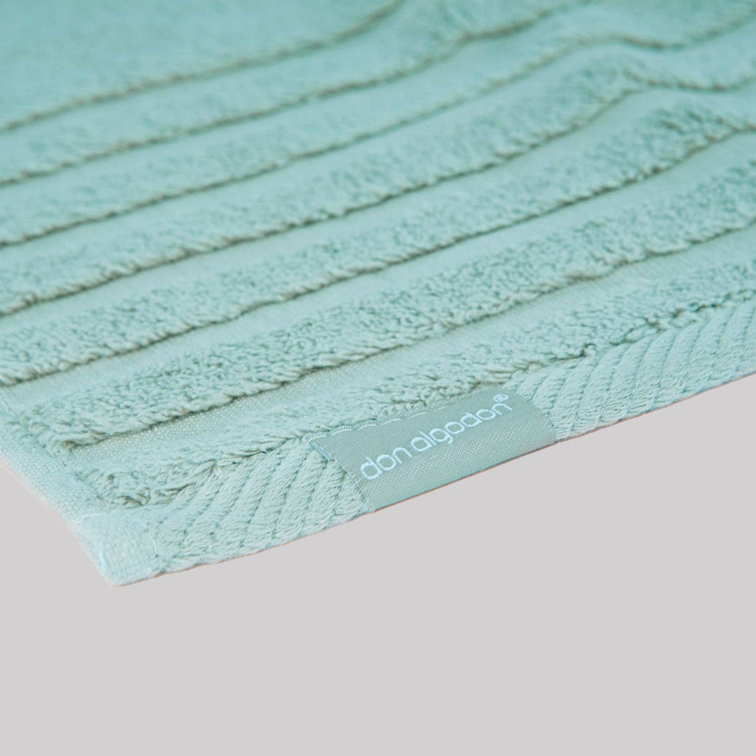 Green Don Algodon 600Gr Zero Twist Sea Water Towel for wholesale on Faire2