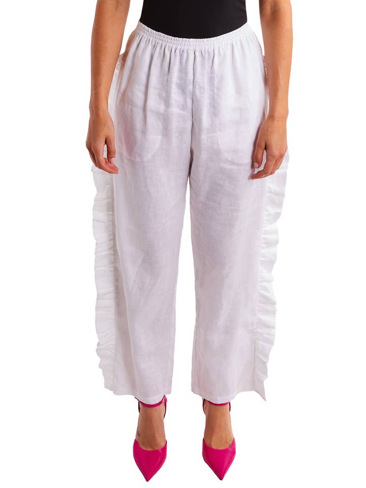 Pantalones con volantes en lino blanco para venta al por mayor de Amy Page DeBlasio