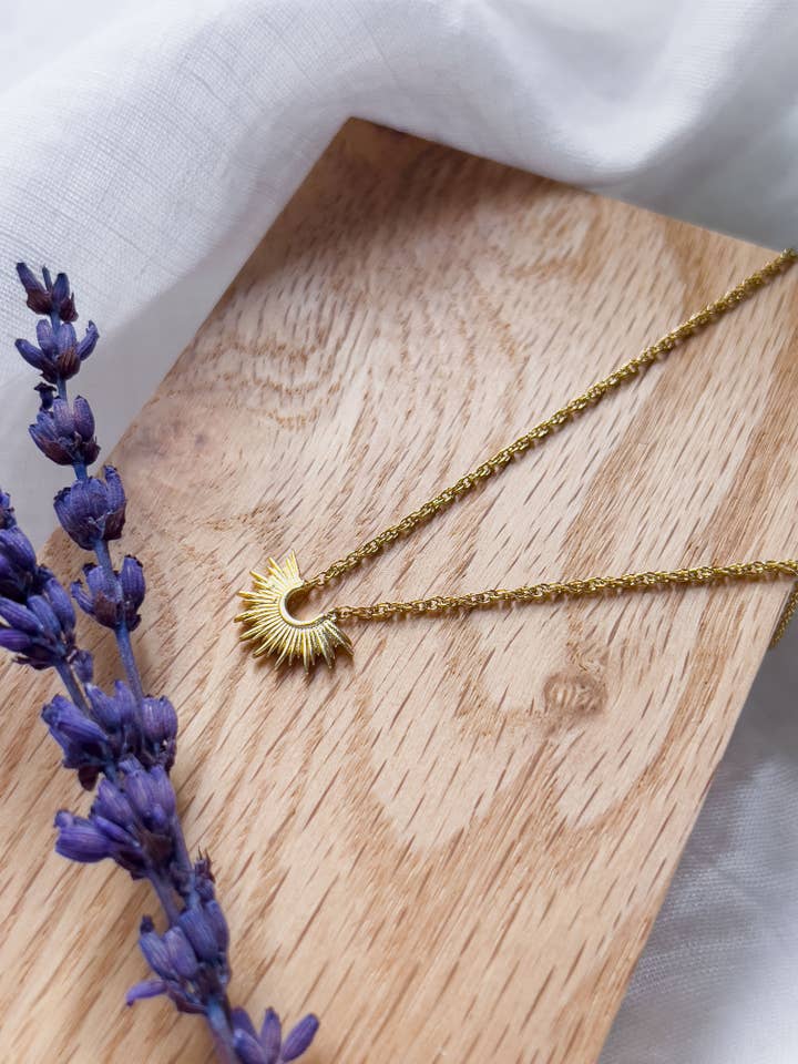 Col J ✦ Zonneketting voor wholesale door KLAEI DESIGN STUDIO