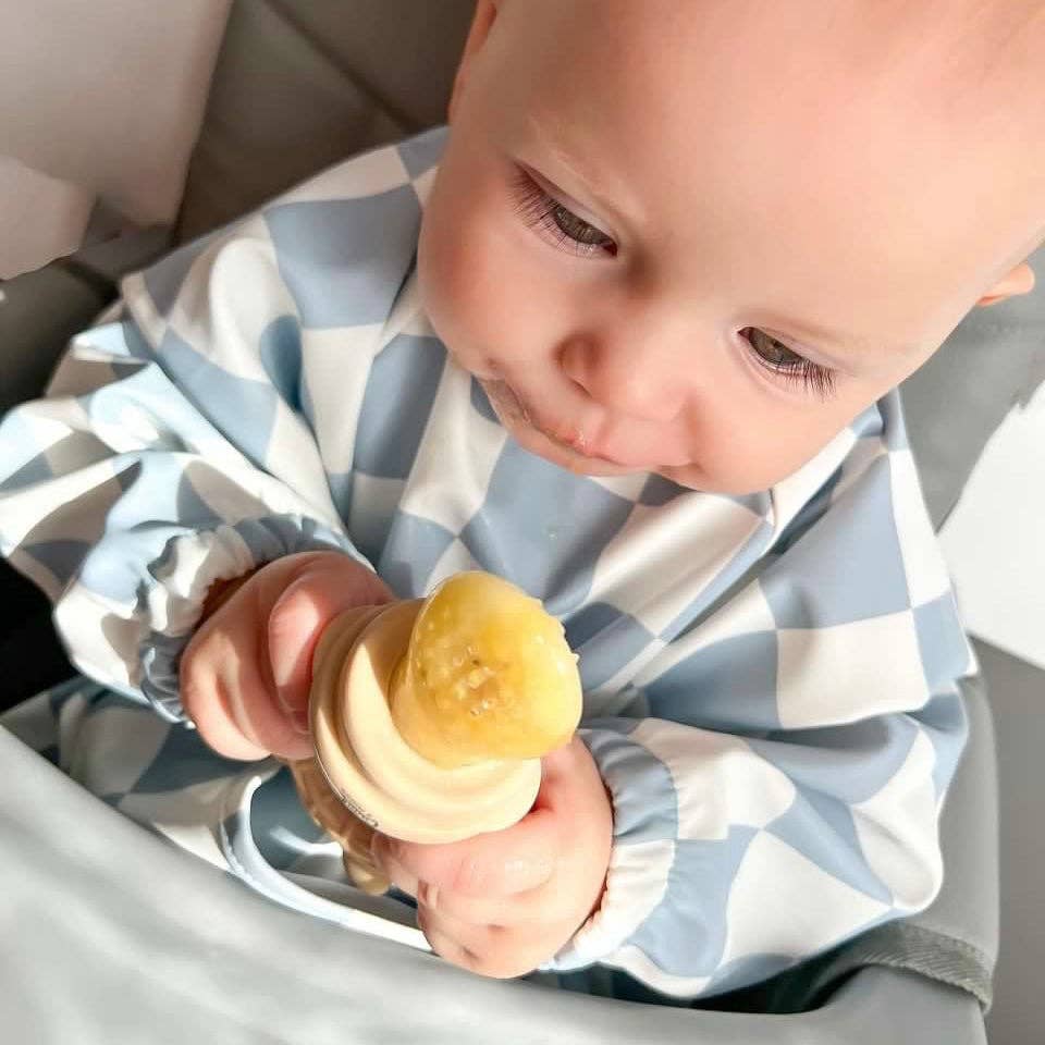 Calla & Friends – wholesale Feeding set – Baby – The Nourishing Nibbler Bunny Feeder6