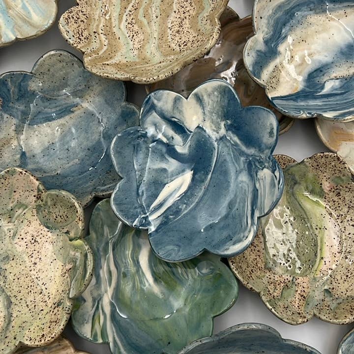 MVP STUDIO - Wholesale Jewelry Dish - Petal Plates1