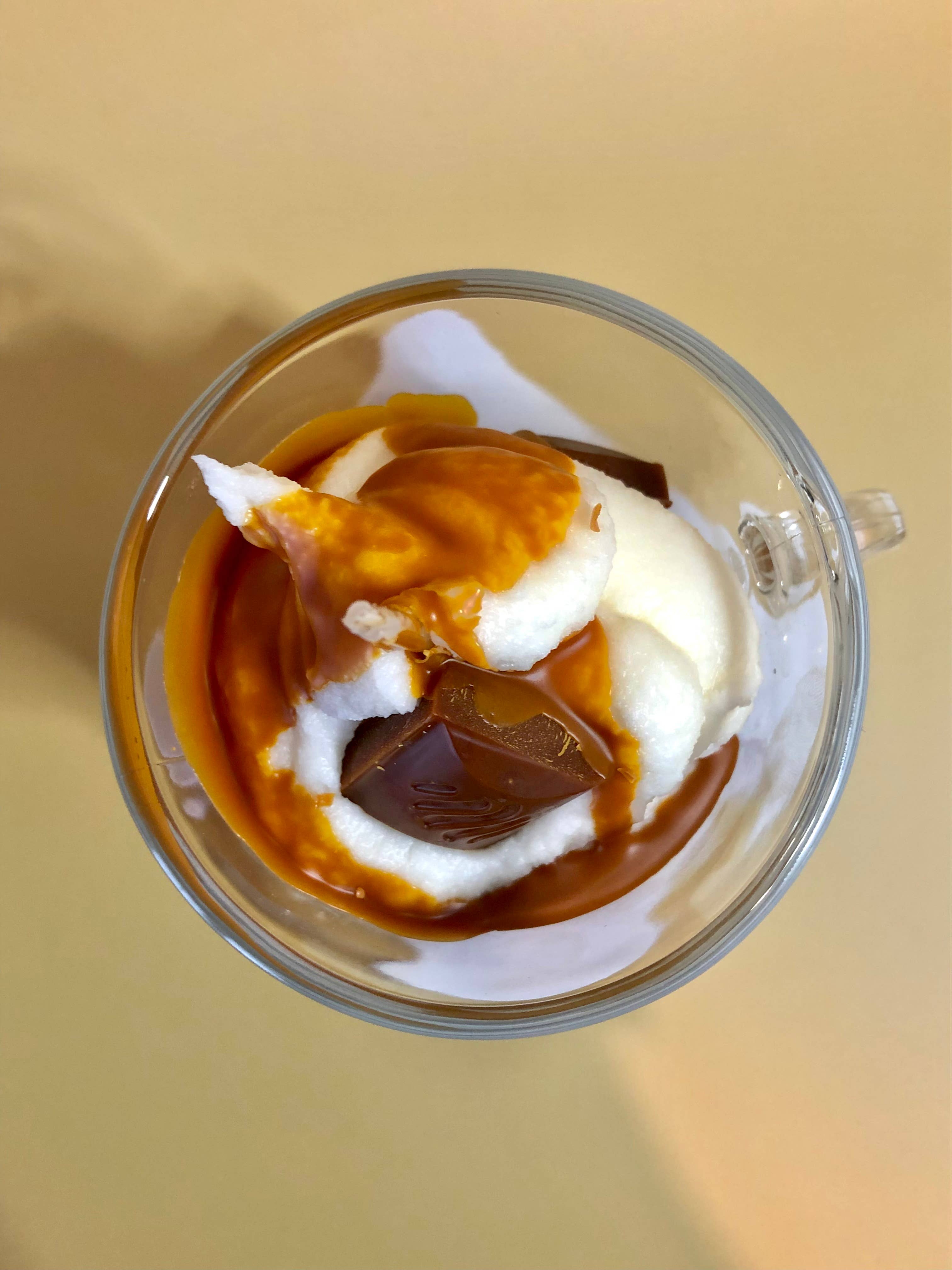 YummyScent - Wholesale Novelty Candle - ChocoBarre Gourmet Candle - Chantilly - Handmade - Cup1