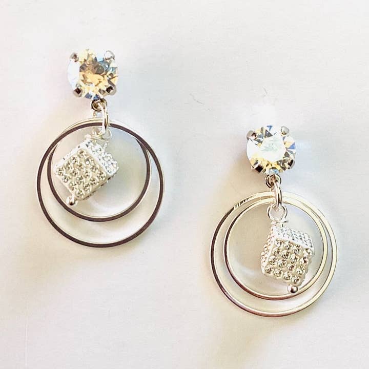 Månen Spark Whitney Örhänge i Crystal för wholesale av KaraMarie