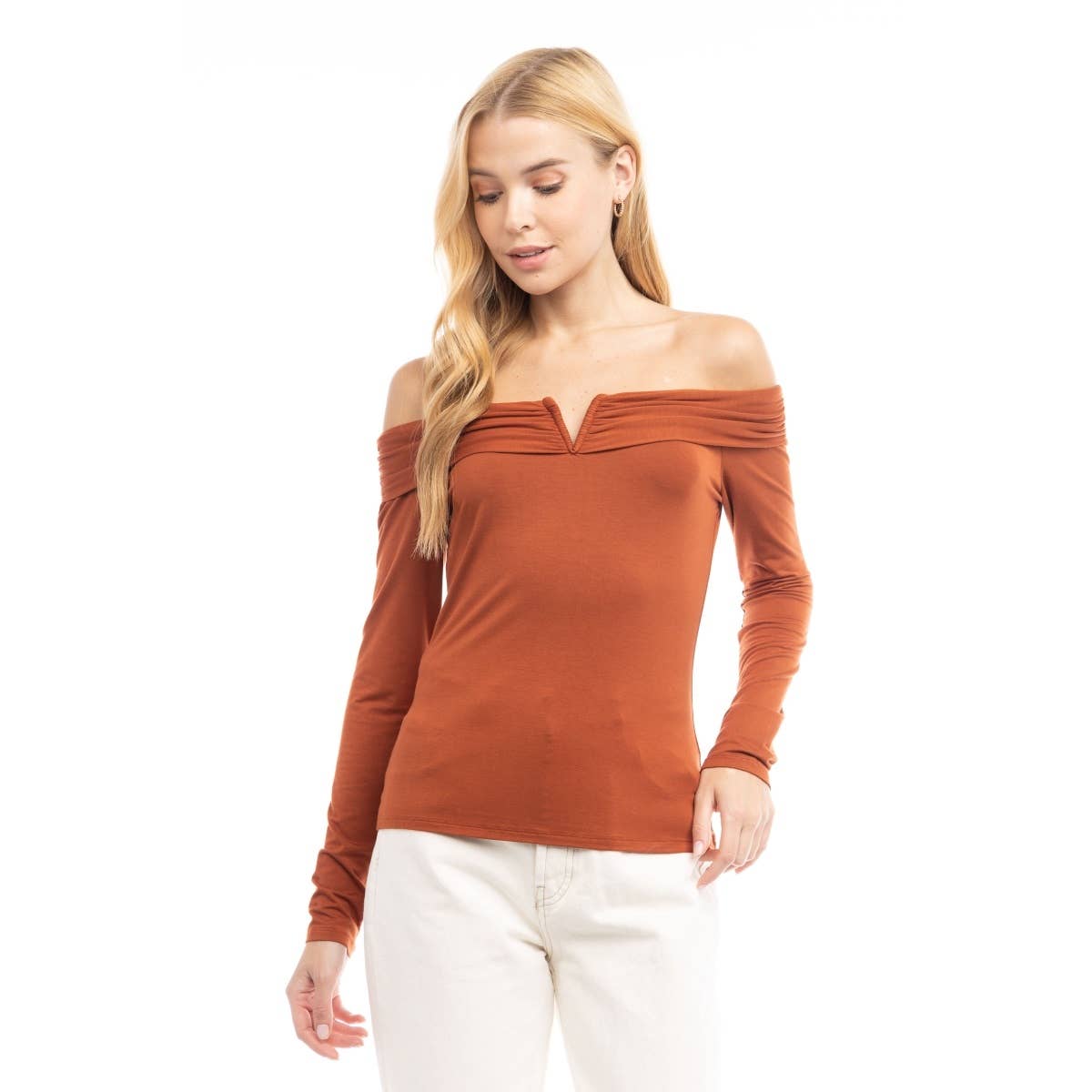 Naked Zebra - Wholesale Blouse - Dames - Blouse met open schouders en knoopsluiting6