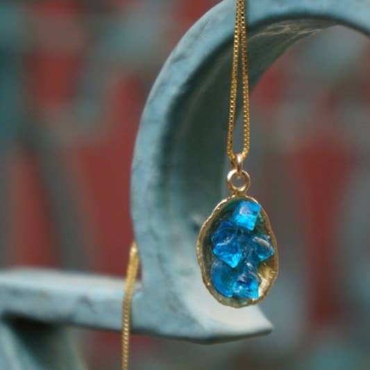 Mother Nature Jewelry - Wholesale Pendant/Charm Necklace - Vintage Style Necklace On Sterling Silver. Limpet8