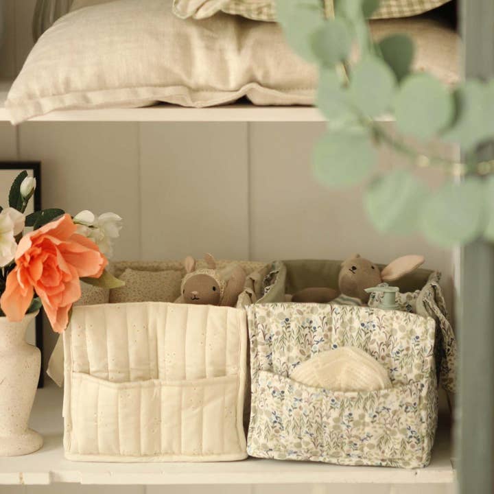 Avery Row – Engroshandel Blespand - Baby – Ble-pose - Riverbank4