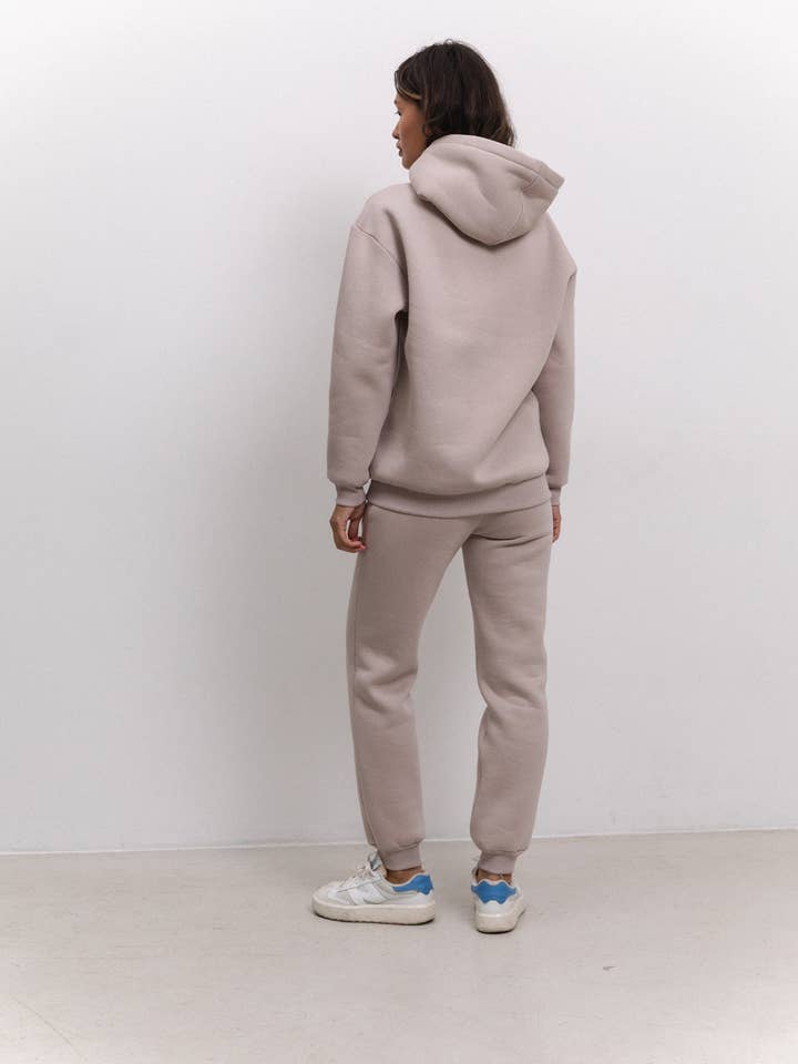 Azuri Fashion Group - Wholesale Athletic Sweatpants/Joggers - Women's - Beige warm sweatpants1