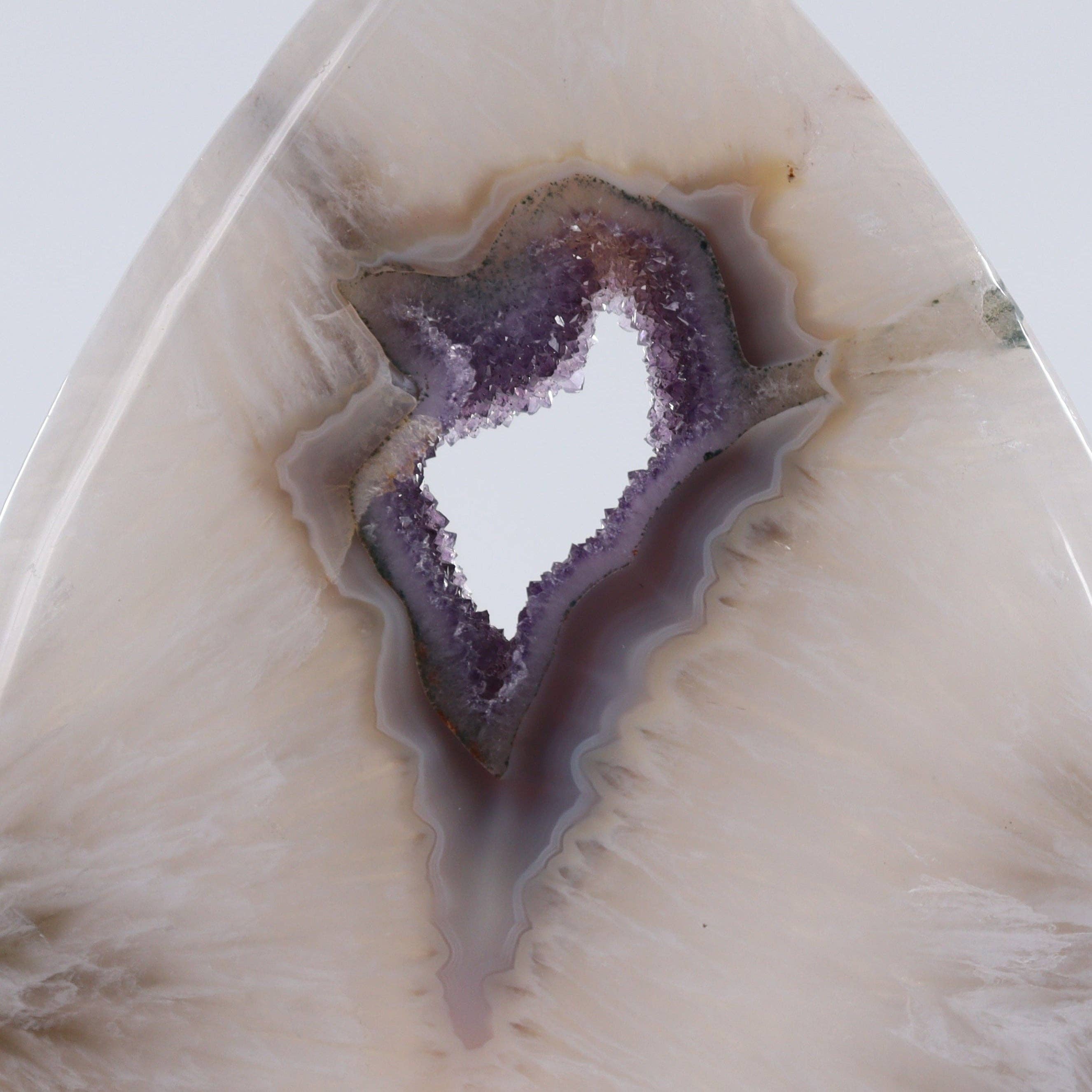 Mi Esperanza Minerals - Wholesale Decorative Tabletop Object - Agate Freeform on Stand2