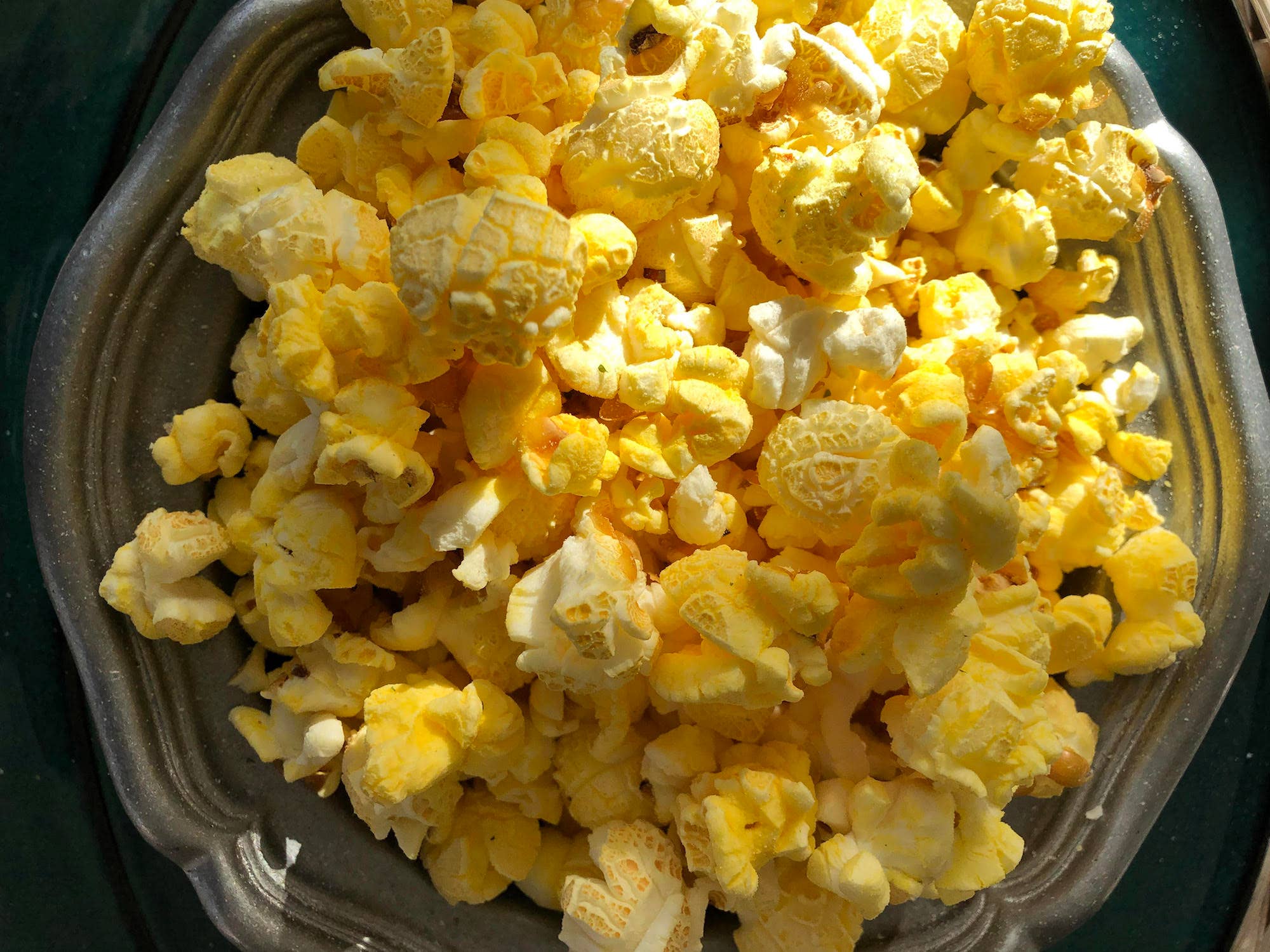 Colorado Kernels - Wholesale Popcorn - Dill Pickle Popcorn1