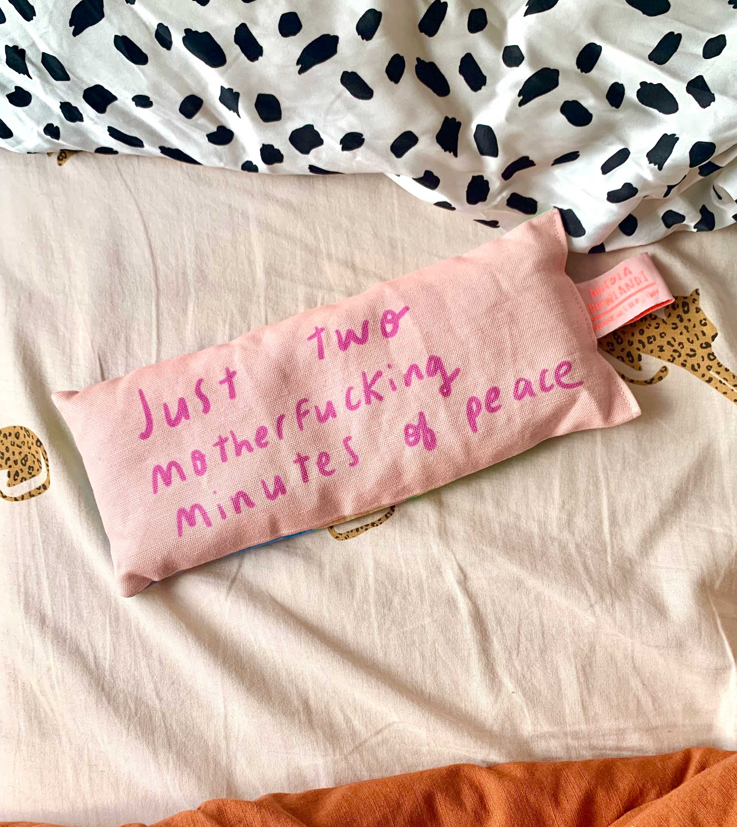 Nicola Rowlands - Wholesale Spa/Therapy Pillow - Two MF minutes lavender eyebag10