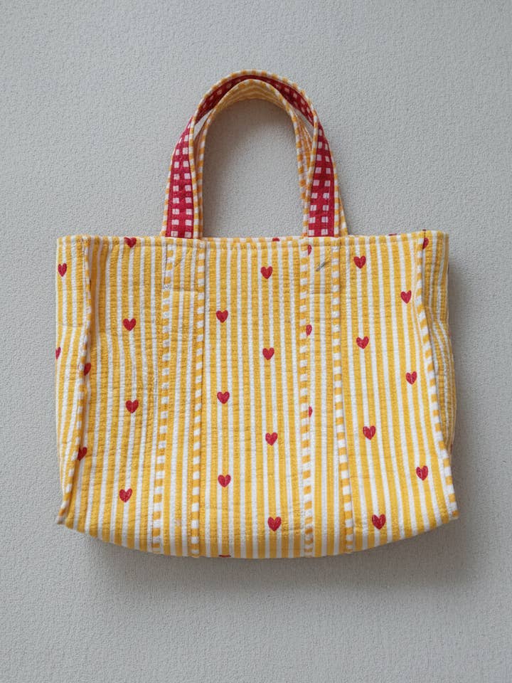 Sacos de Mão Acolchoados com Riscas e Estampas de Corações #2 por atacado de Akshu & Ameirah