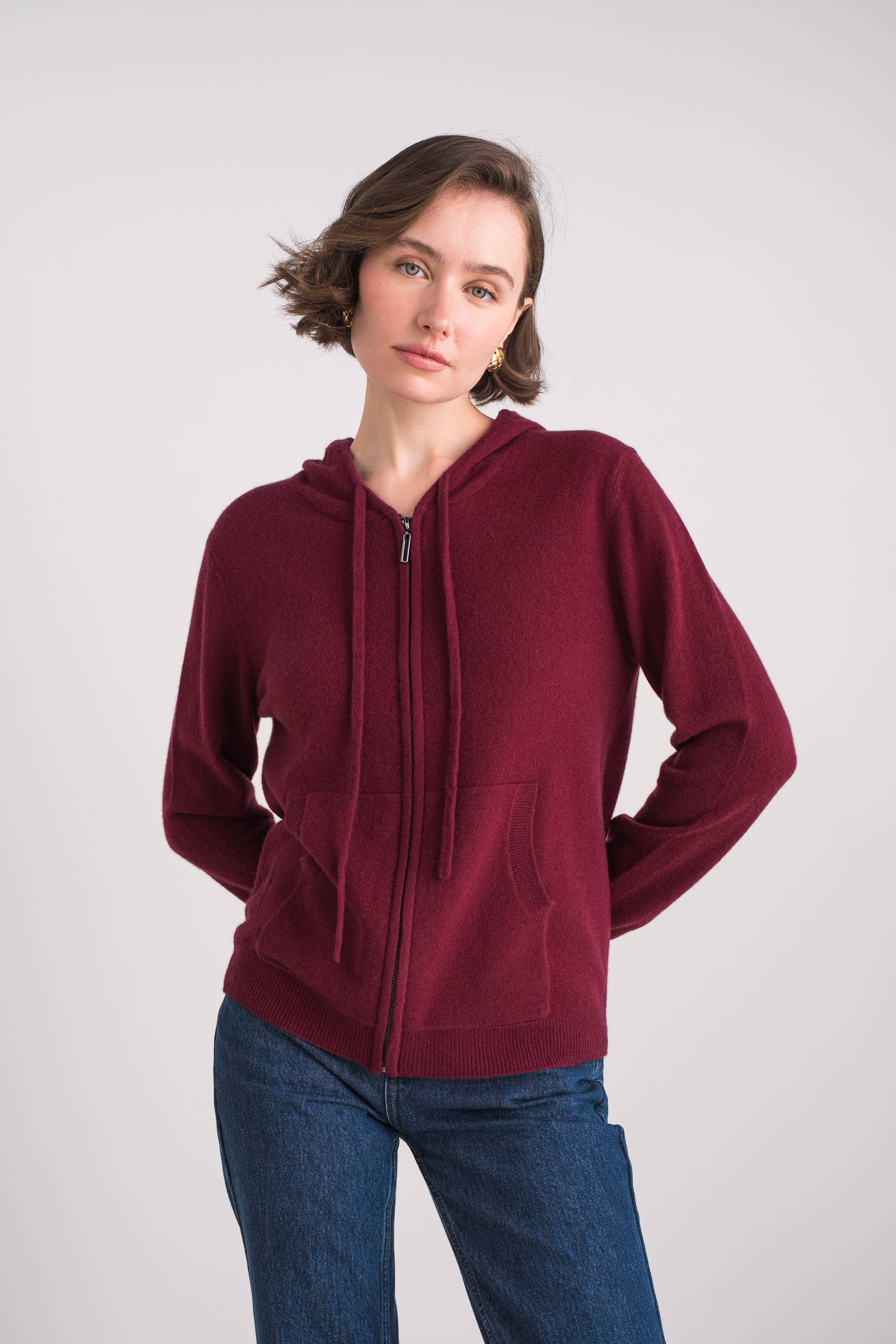 jw.atelier - Vente Sweat à capuche – femme - Gilet 100% cachemire zippé à capuche8