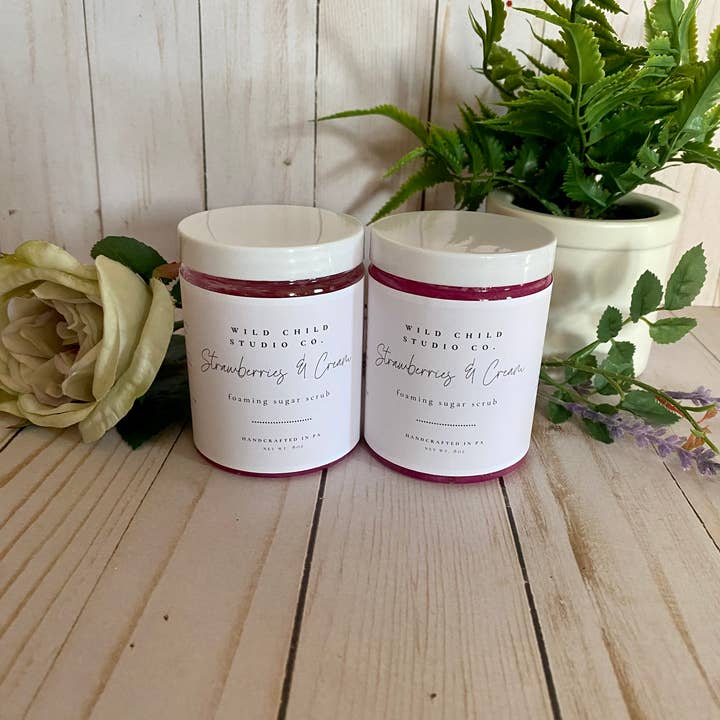 Wild Child Studio Co – wholesale Kroppsskrubb/Exfoliant – Jordgubbar n grädde skummande socker Scrub