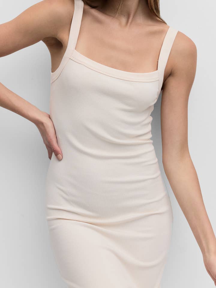 MOD REF - Vendita all'ingrosso Vestito - Donna - Abito The Marlow | Abito aderente a costine22