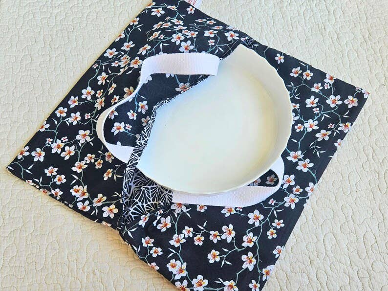 NS par Nathalie SEVE - Vente Sachet de conservation/film alimentaire - Sac à Tarte - Fleurs d'Amandier Noir - Porte plat réversible1