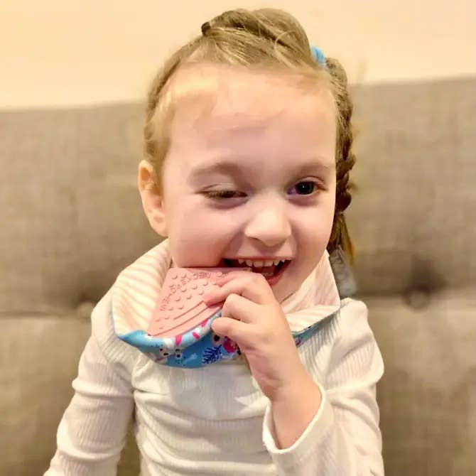 Cheeky Chompers – wholesale Bib – Baby – Neckerchew All Needs - Scandi Pink Medium