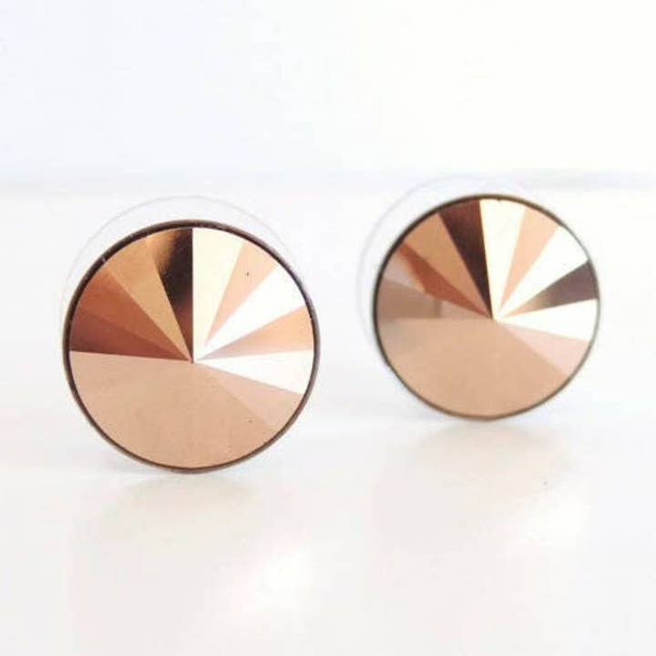 Brincos pirâmide em ouro rosa por atacado de Love Your Bling®