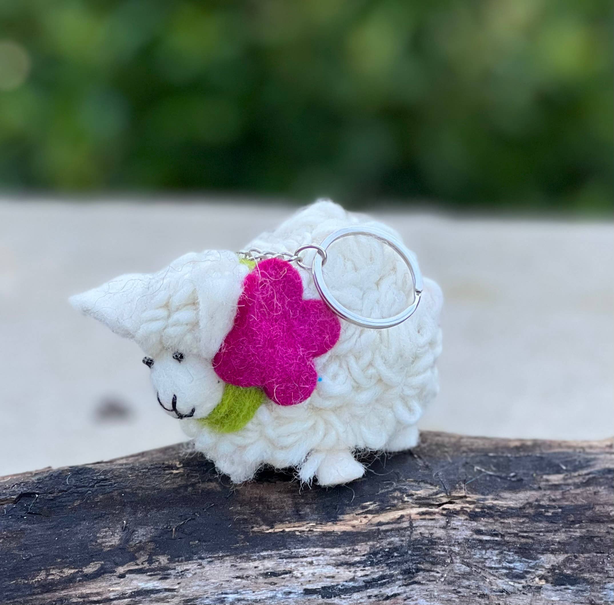 Lungta Imports – wholesale Keychain – Unisex – Sheep Keychain, Lamb Keychain, Purse Bag Ornament2