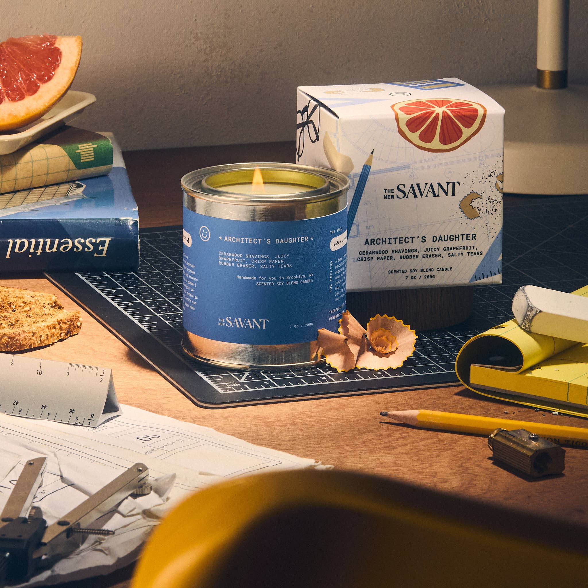 THE NEW SAVANT - Vente Bougie en bocal - Bougie Architect's Daughter - Meilleure Vente - Boisé + Agrumes1