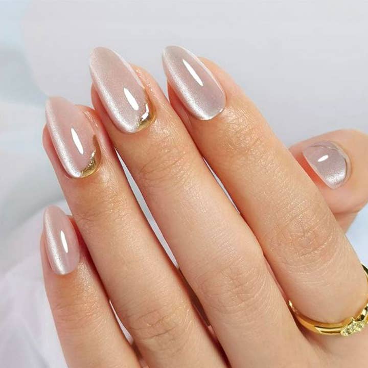 Modalità Dea • Mandorla Corta per la vendita all'ingrosso da parte di MoYou London