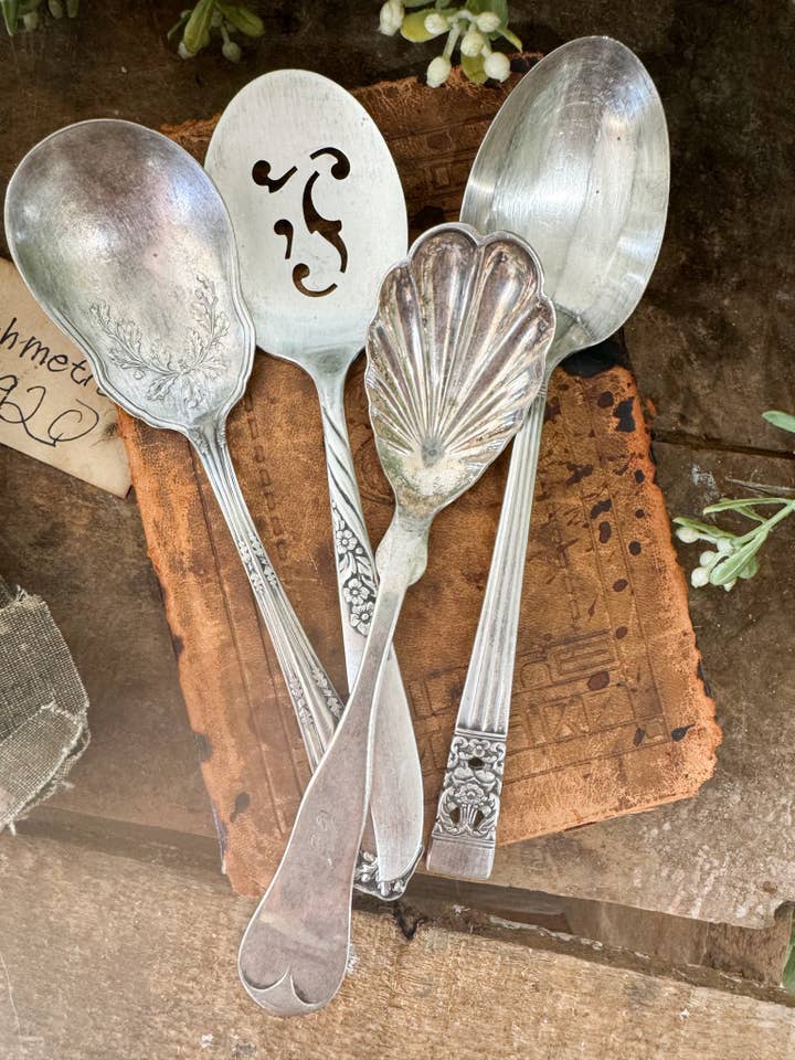 Vintage Sugar Spoons Set (Set of 5) for wholesale by The Sassy Barn