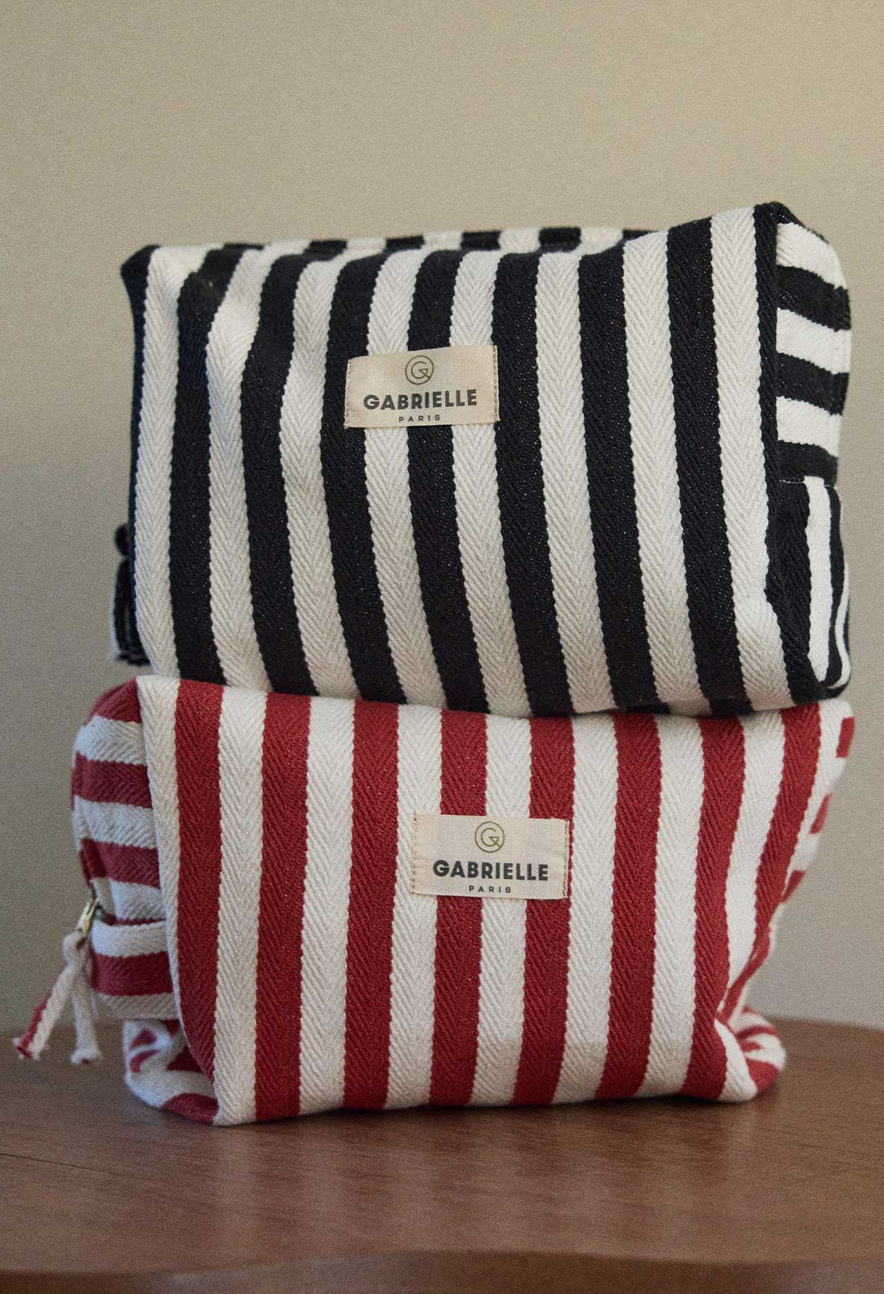 Gabrielle Paris - Wholesale Toiletry Bag - Unisex - Black Stripes Toiletry Bag1
