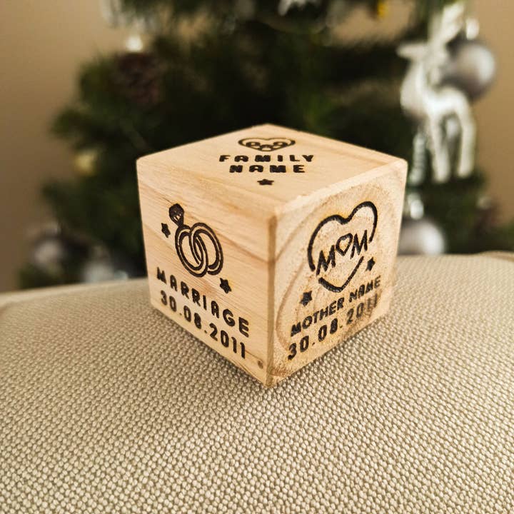Anniversary Dice | Keepsake Cube for wholesale by NOBAist