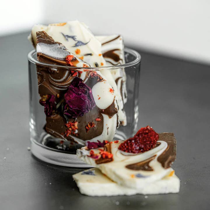 FLOUWER CO. - Wholesale DIY Food Kit - NEW! Floral Chocolate Bark Kit2