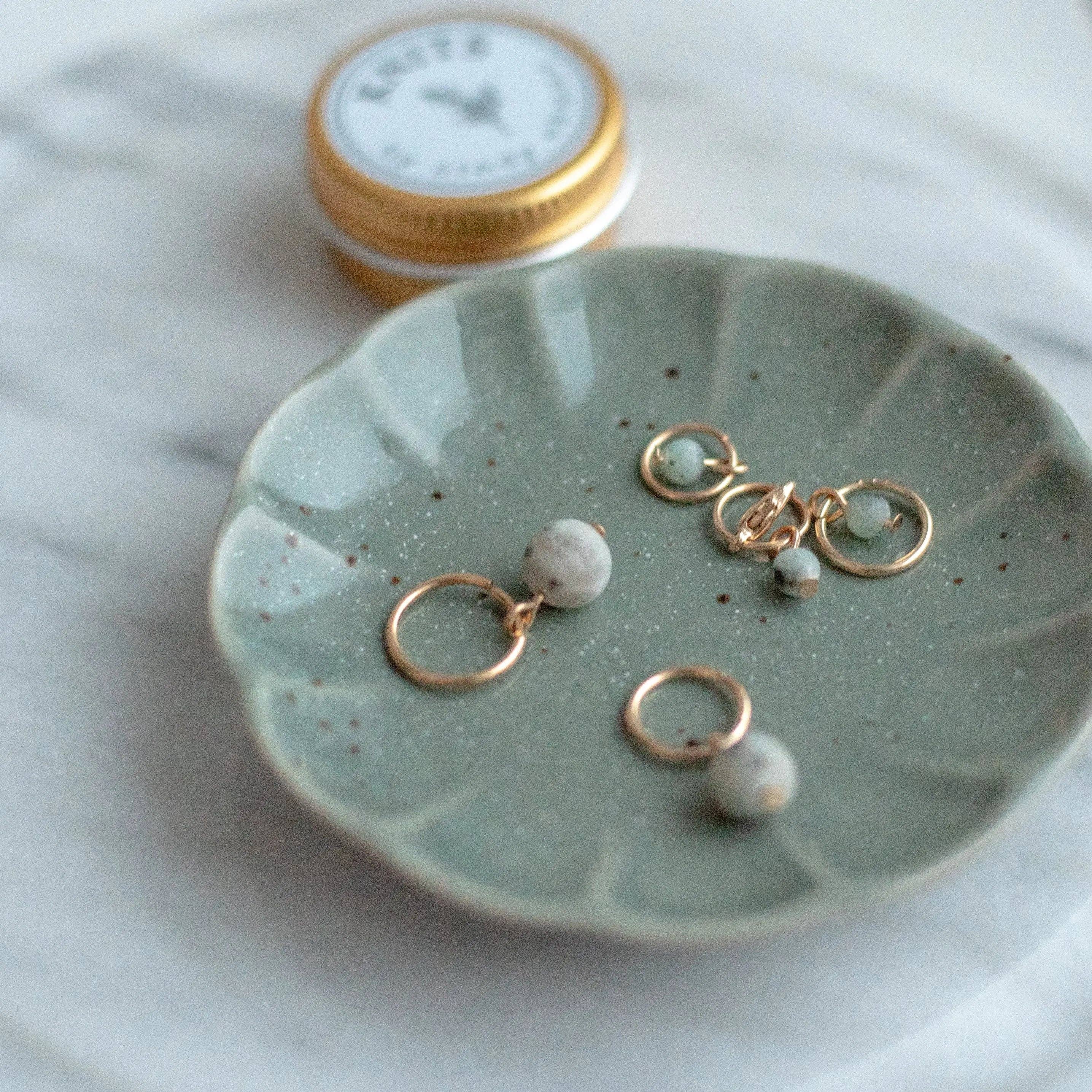 KNITS by ce AB - Wholesale Knitting/Crochet Supplies - Pärlor set - dammig grön1