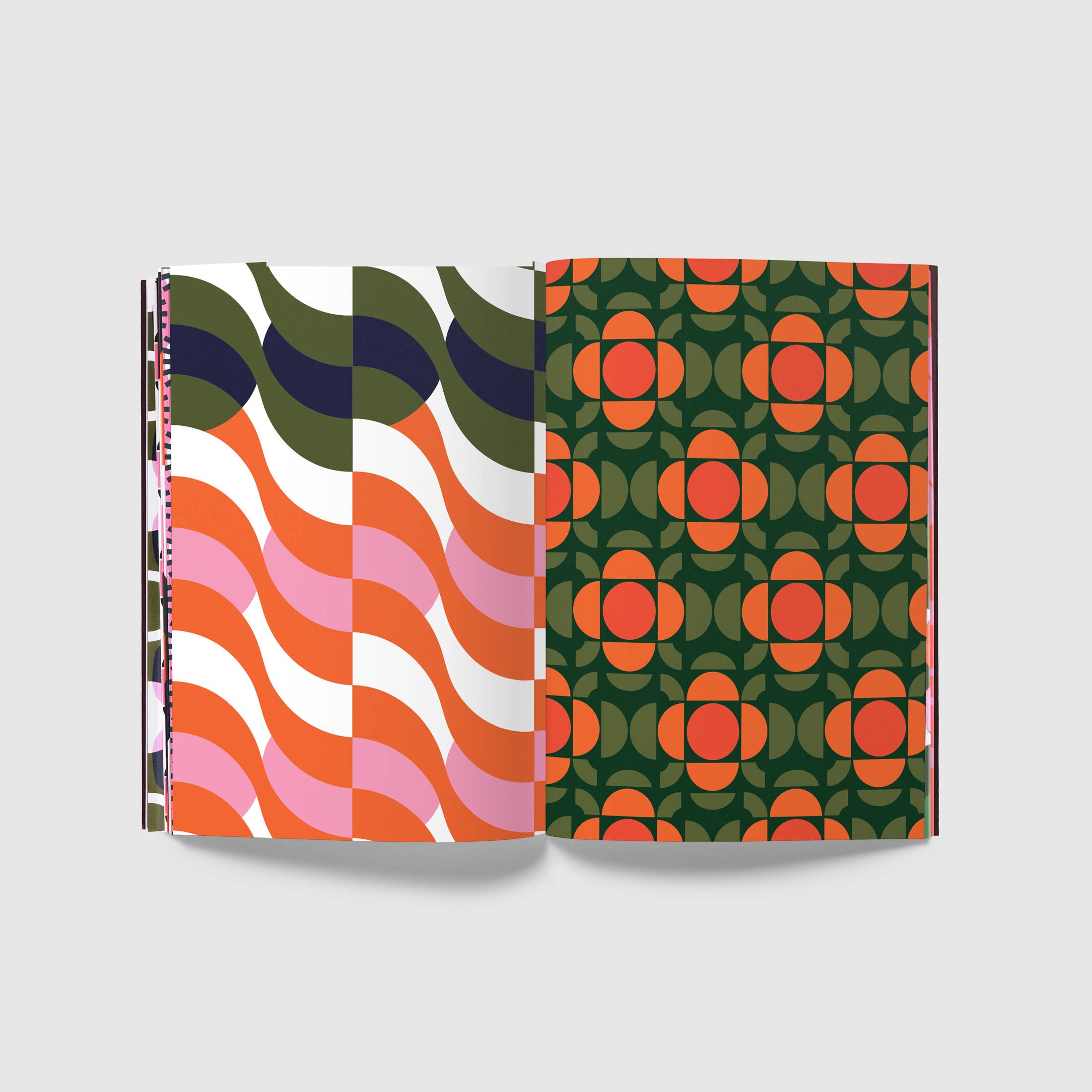 Storigraphic® – wholesale Wrapping paper roll – Wrap Editions 001: Wrapping Paper Book | 12 Full-Size Sheets2