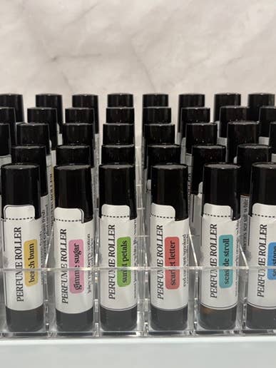 Espositore per Profumi Roll-On con Tester per la vendita all'ingrosso da parte di Medford Soap Company