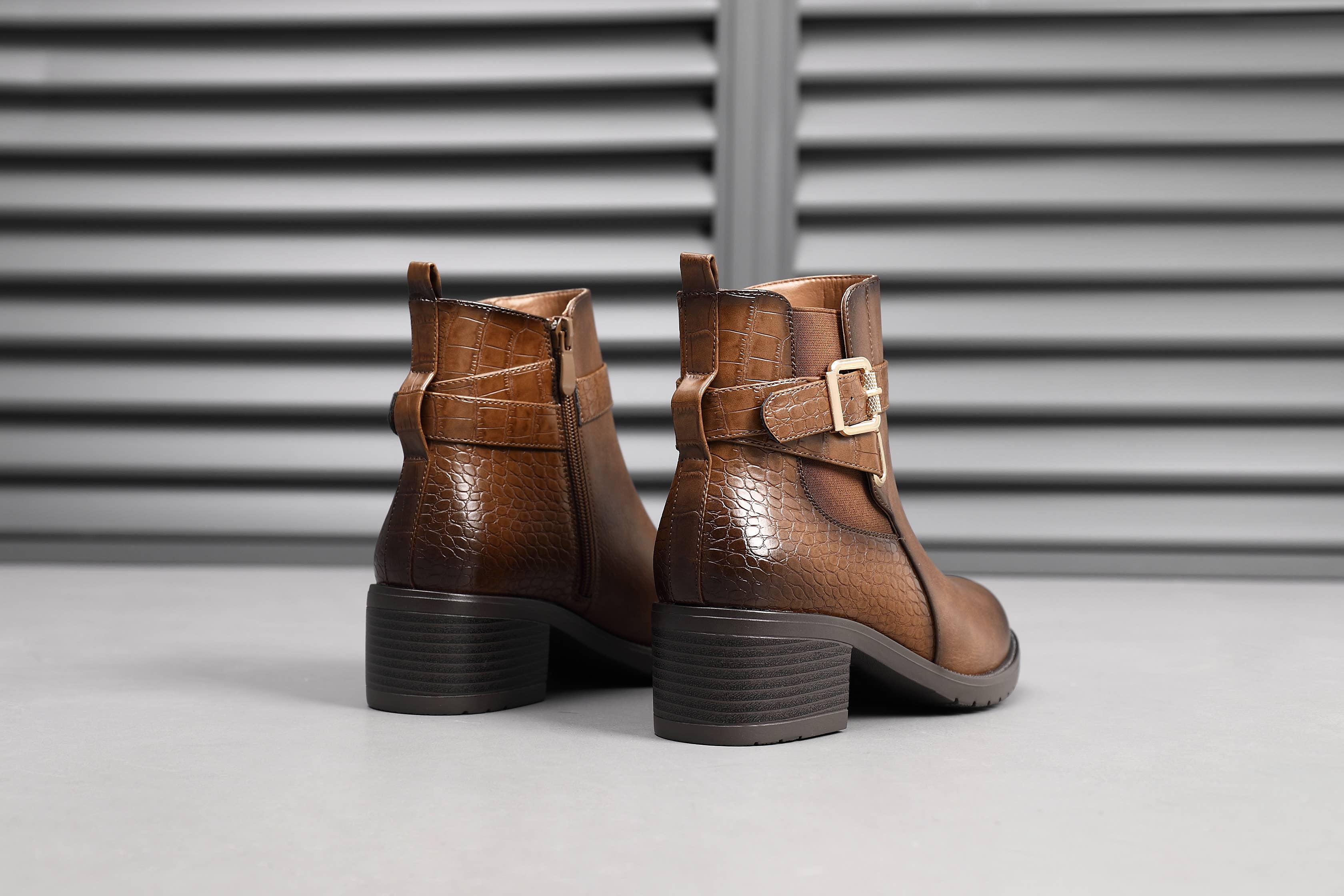 Top Staka - Wholesale Booties – Women's - A2351 Croc Mock Chic Ankle boots13