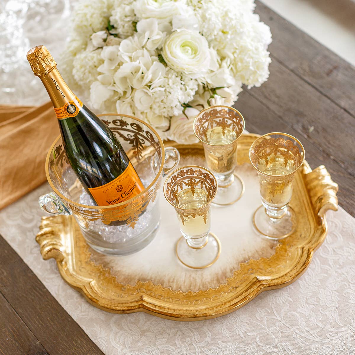 Arte Italica & Crown Linen Designs – wholesale Champagne flute – Vetro Gold Flute Glass5