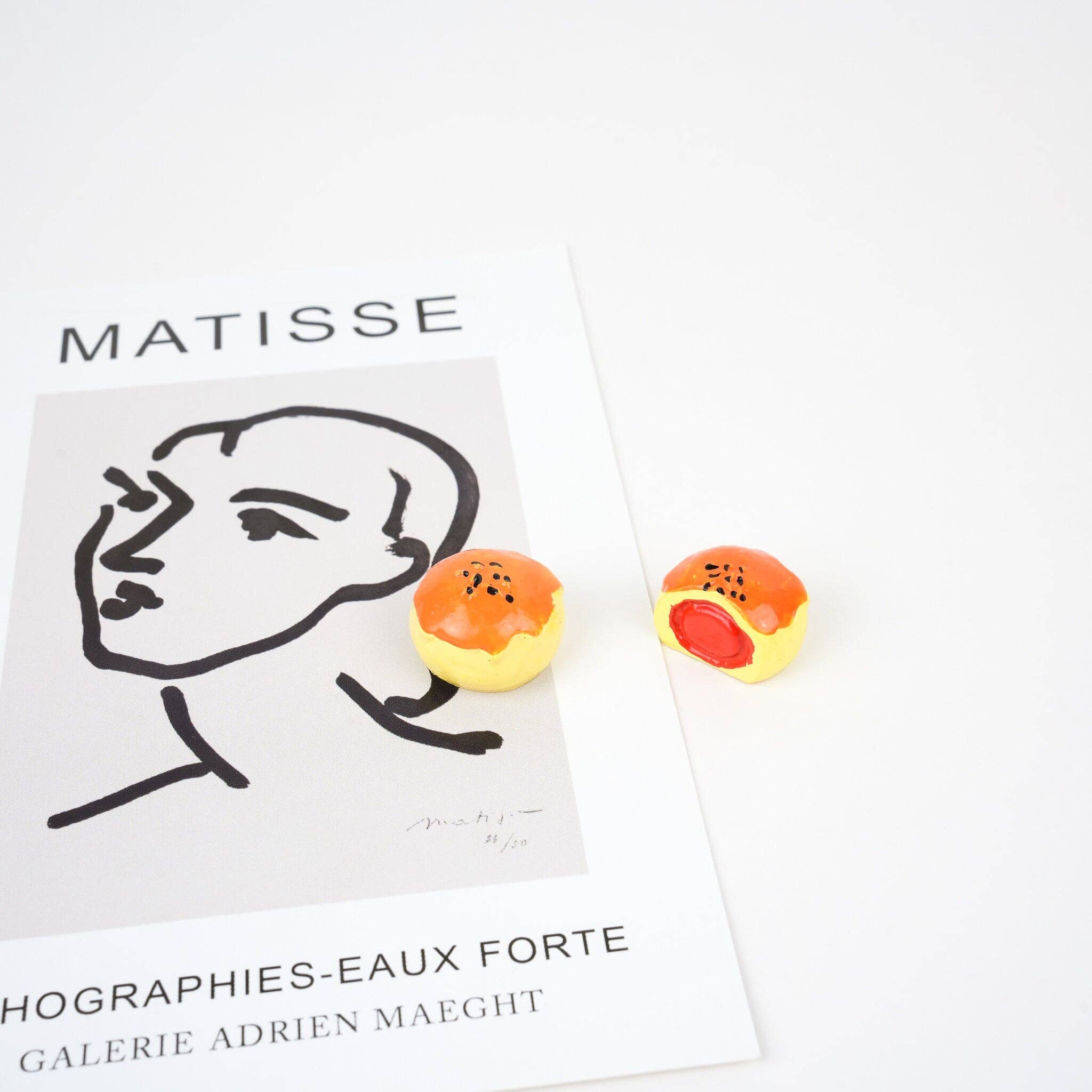 Mini Story Co - Wholesale Lapel Pin/Button - Dan Huang Su Pin | Miniature Taiwanese Mooncake Pastry Brooch | Chinese Dessert Pin | Asian Food Badge | Salted Egg Yolk Mooncake Accessory5