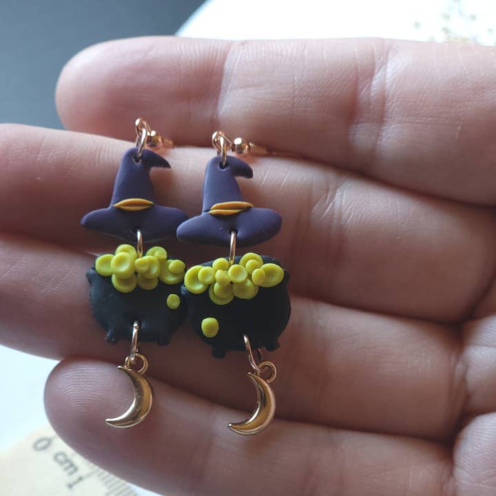 Foxy Method - Wholesale Dangle Earrings - Spooky Witch Bubbling Cauldron Halloween Hat Earrings, Witch5