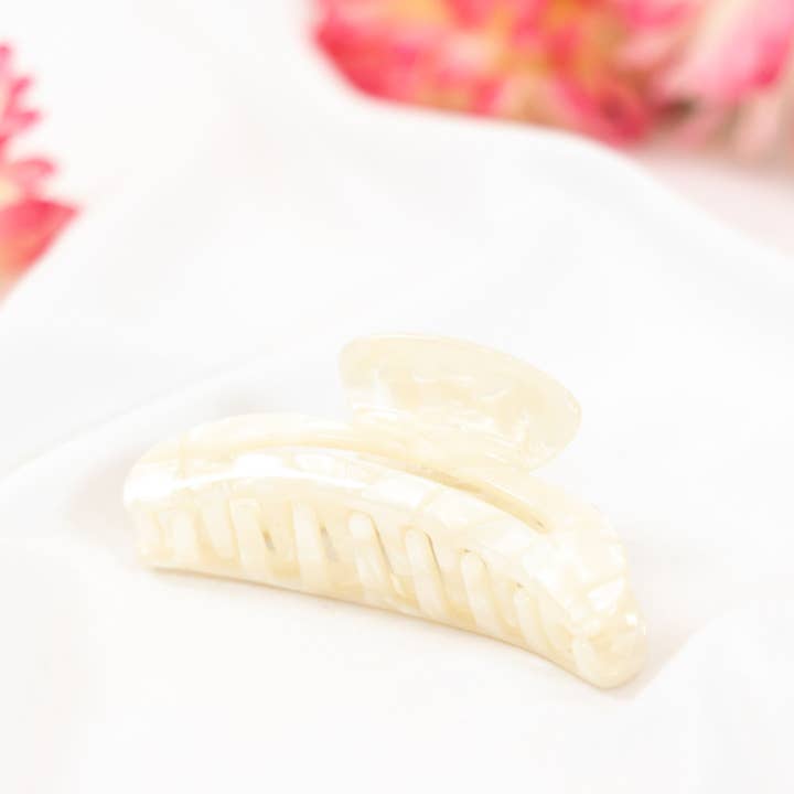 Axcessorize – wholesale Hair clip – Women’s – Hair Claw Clip - Acrylic mixed crescent shaped hair claw9