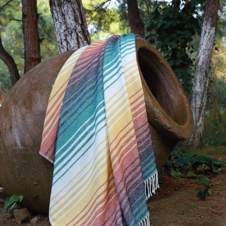 InfuseZen - Wholesale Throw Blanket - Acapulco Stripe Turkish Throw Blanket in Multi Colors
0