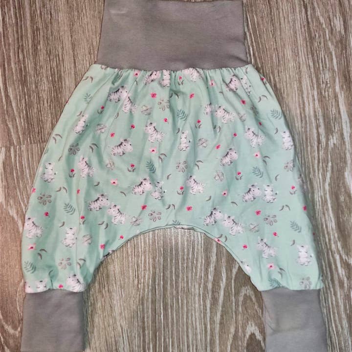 Evolutionær baby hat for engroshandel hos The Mel's World