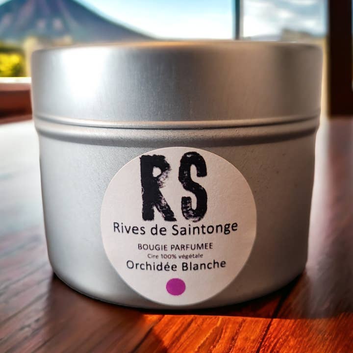 Candela naturale White Orchid per la vendita all'ingrosso da parte di RIVES DE SAINTONGE