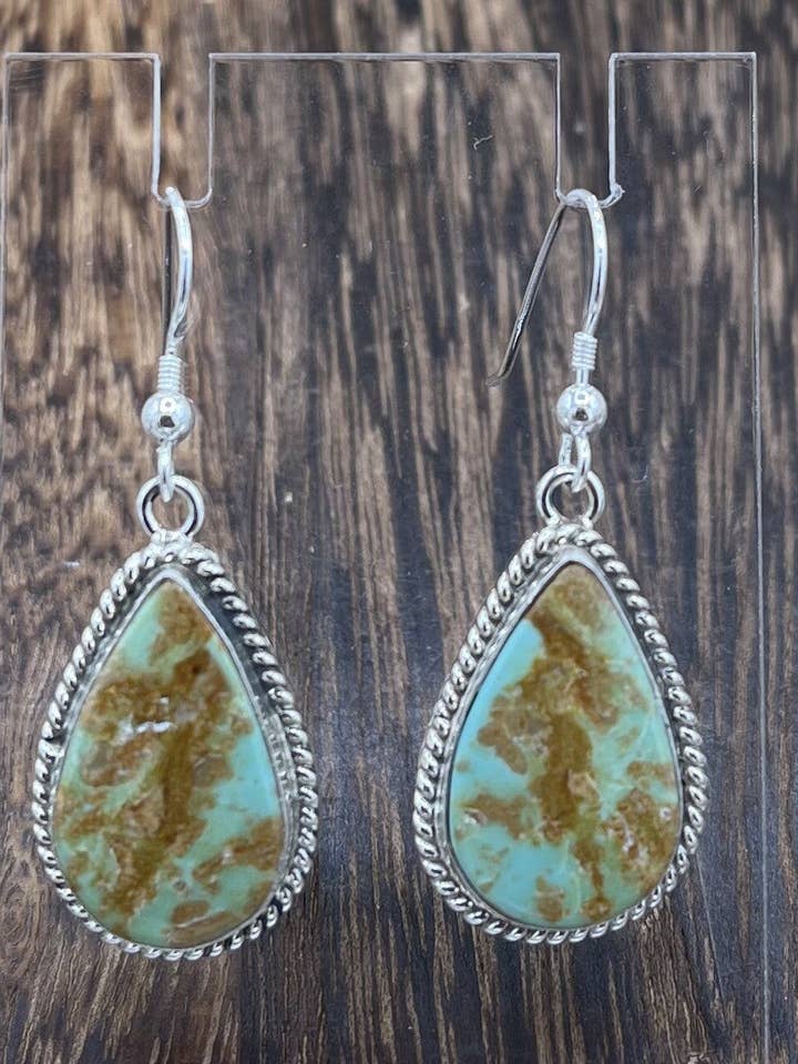 Navajo handgjorda örhängen i sterlingsilver med Sonoran-turkos av Byron Begay för wholesale av Native City Jewelry