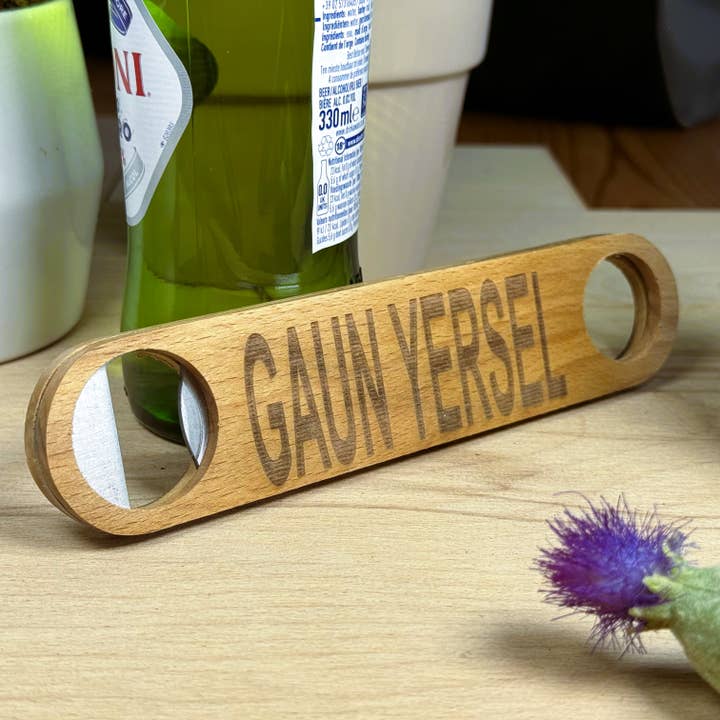 Ouvre-bouteille - gaun yersel pour la vente par Craftypups