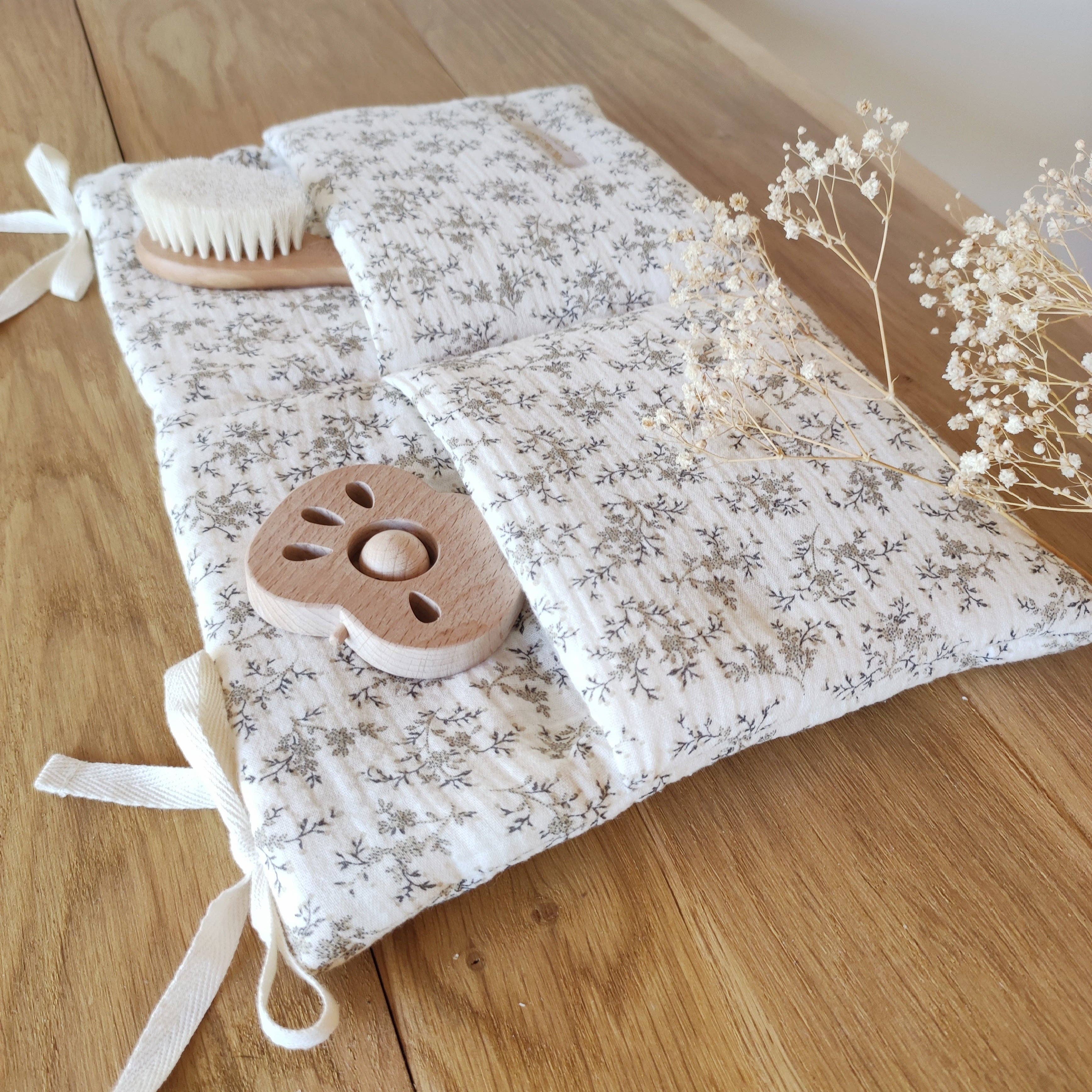 Les p'tites Merveilles de Bérénice - Wholesale Bedding Blanket - Kids & Baby - Baby bed comforter/pacifier holder in double cotton gauze Biolo2