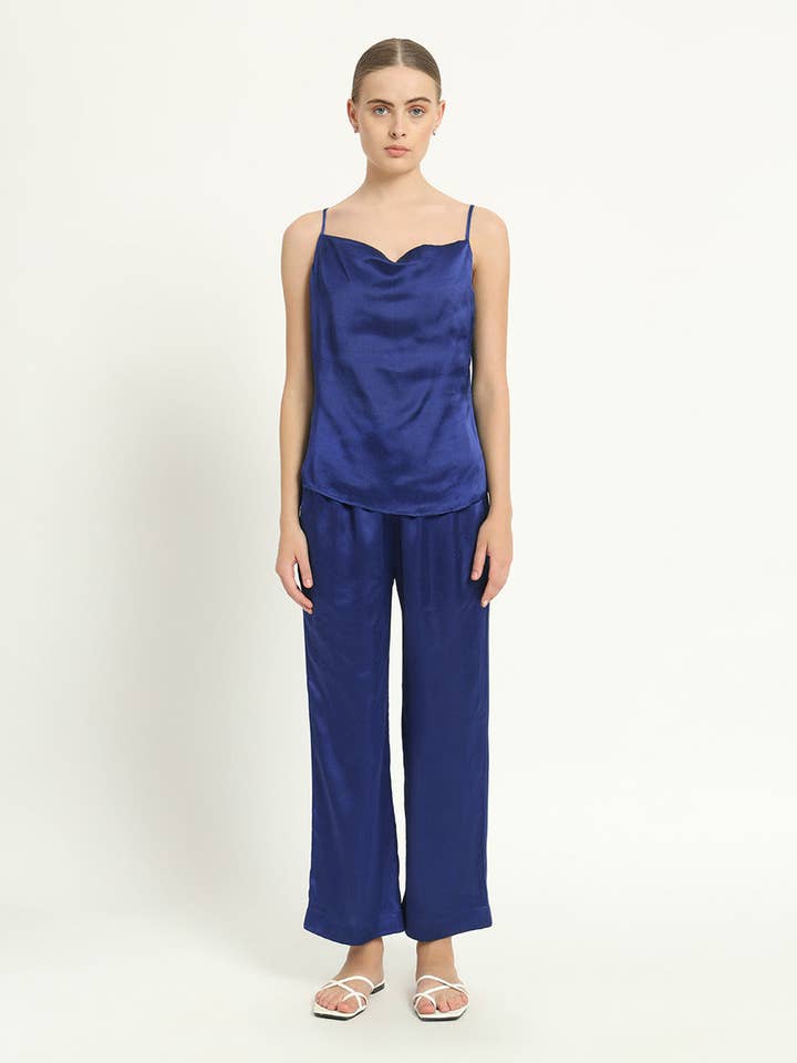 Set Pigiama in Raso con Canotta a Cappuccio Lapis Purple per la vendita all'ingrosso da parte di Thevasa