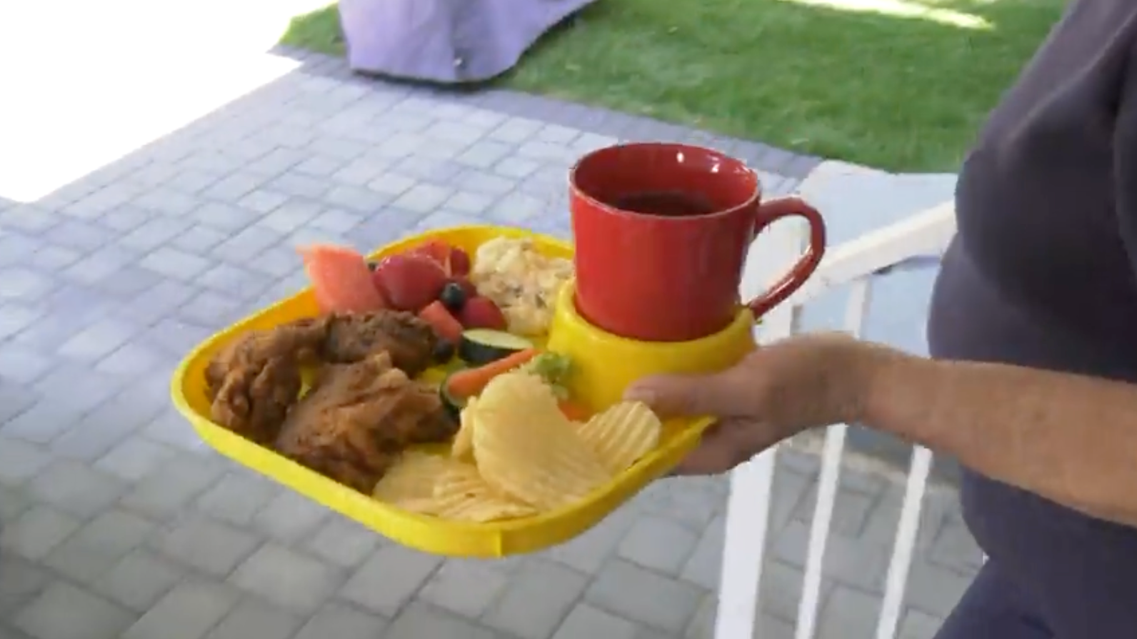 Fancy Panz - Wholesale Disposable Plate - Reusable Party Plates w/ Beverage Holder - Set of 4 - Aqua5